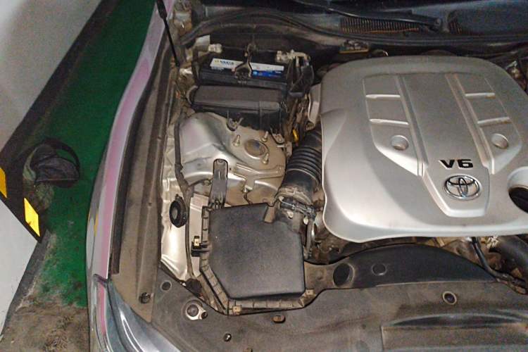 Used Toyota Reiz 2013 2.5V Shangrui Edition Engine Bay Right