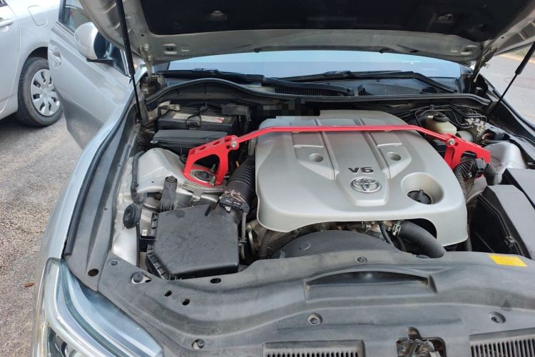 Used Toyota Reiz 2013 2.5V Shangrui Edition Engine Bay Right