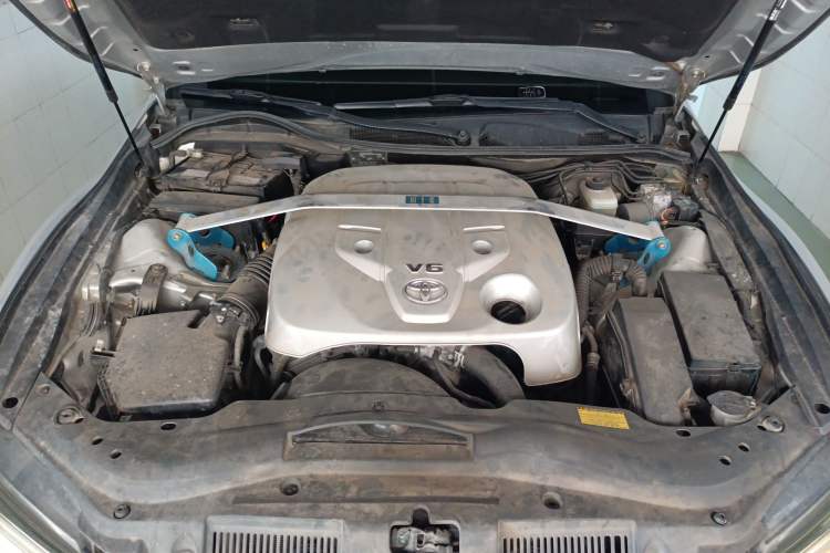 Used Toyota Reiz 2013 2.5V Shangrui Edition Engine Bay