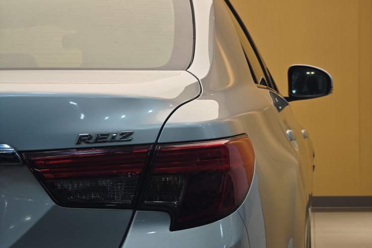 Used Toyota Reiz 2013 2.5S Elite Edition Exterior 2