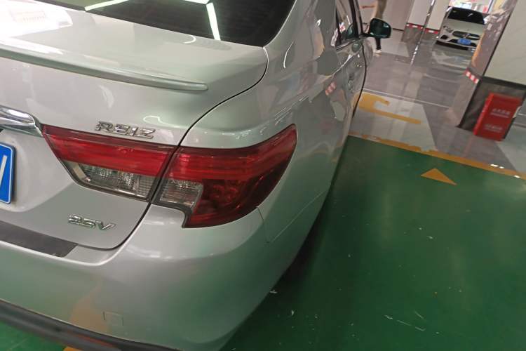 Used Toyota Reiz 2013 2.5V Shangrui Edition Exterior 3