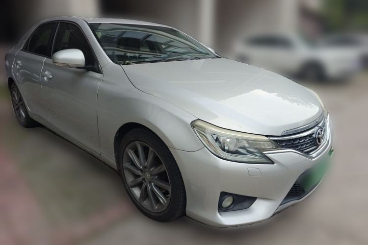 Used Toyota Reiz 2013 2.5V Elite Edition Front Right 45 Deg