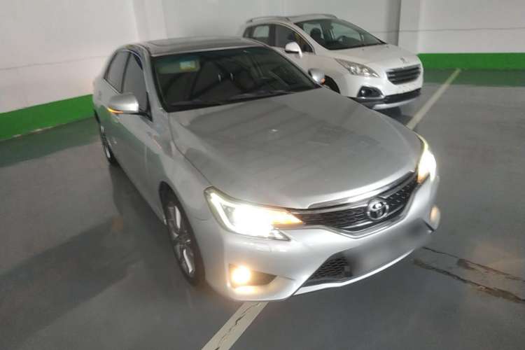Used Toyota Reiz 2013 2.5V Shangrui Edition Front Right 45 Deg