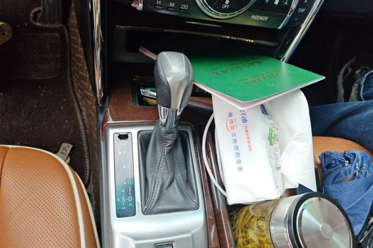 Used Toyota Reiz 2013 2.5V Shangrui Edition Gear Lever