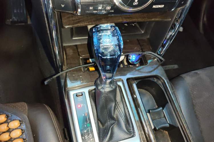 Used Toyota Reiz 2013 2.5V Shangrui Edition Gear Lever
