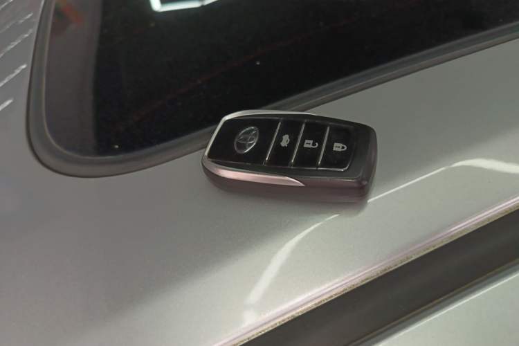 Used Toyota Reiz 2013 2.5V Shangrui Edition Interior 1