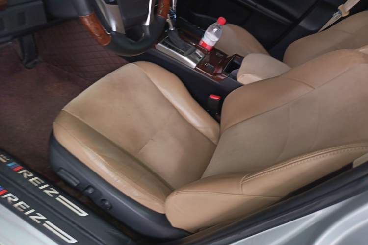 Used Toyota Reiz 2013 2.5V Shangrui Edition Left Front Seat