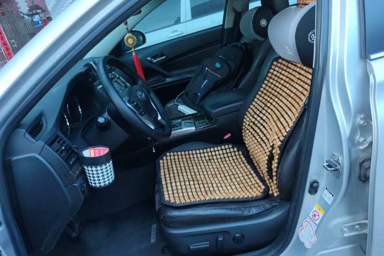 Used Toyota Reiz 2013 2.5V Shangrui Edition Left Front Seat