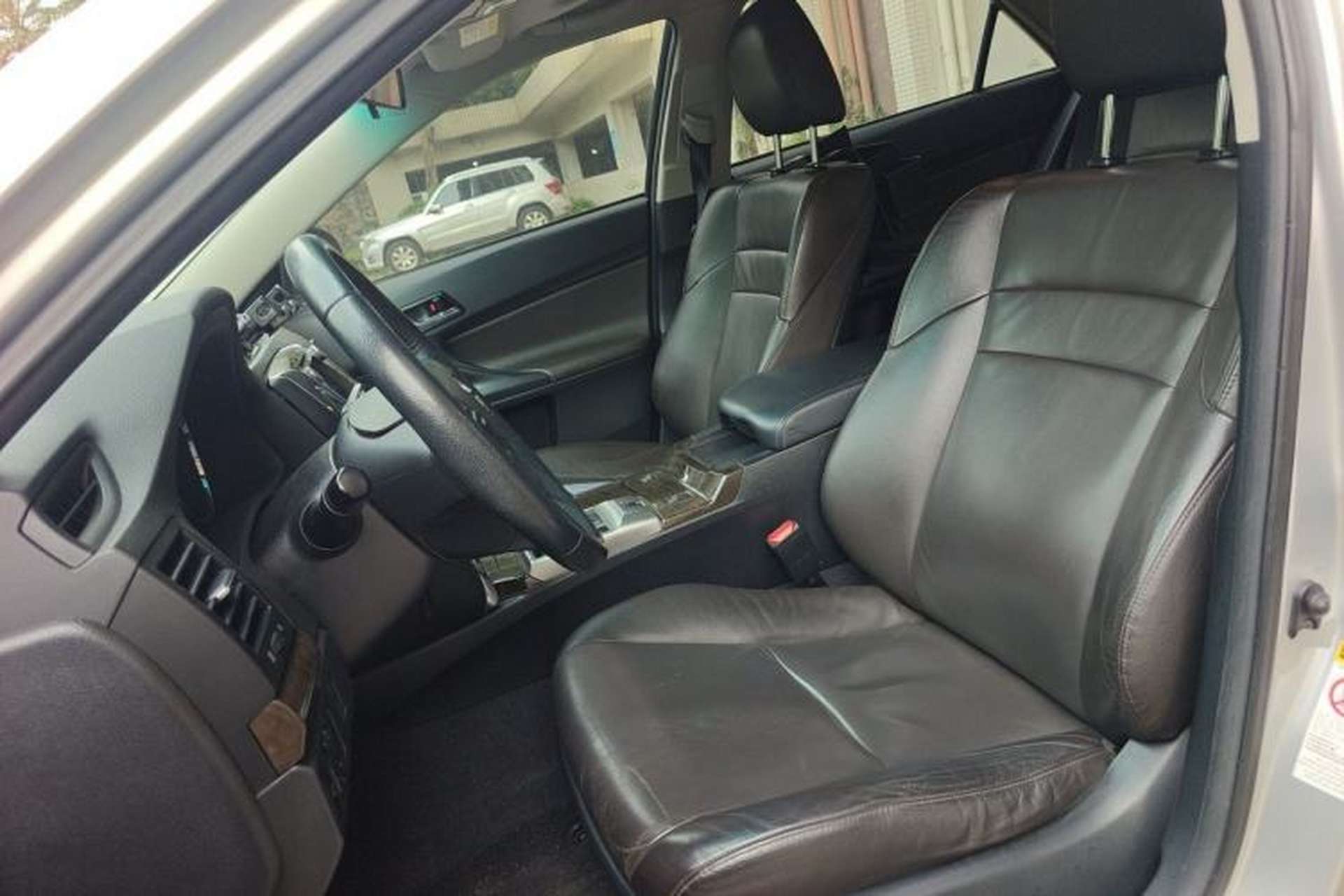 Used Toyota Reiz 2013 2.5V Elite Edition Left Front Seat