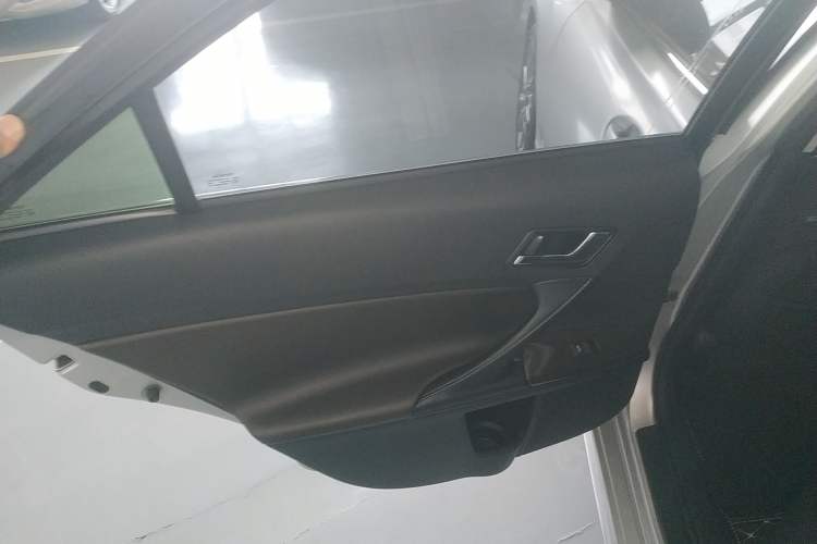 Used Toyota Reiz 2013 2.5V Shangrui Edition Left Rear Door Interior