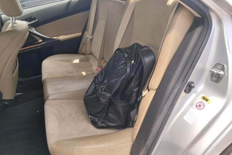 Used Toyota Reiz 2013 2.5V Shangrui Edition Left Rear Seat