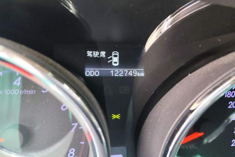 Used Toyota Reiz 2013 2.5V Shangrui Edition Odometer Close Up