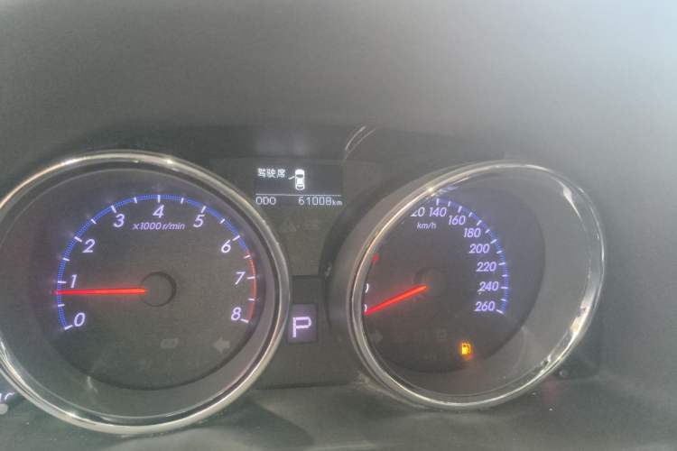 Used Toyota Reiz 2013 2.5S Elite Edition Odometer Close Up