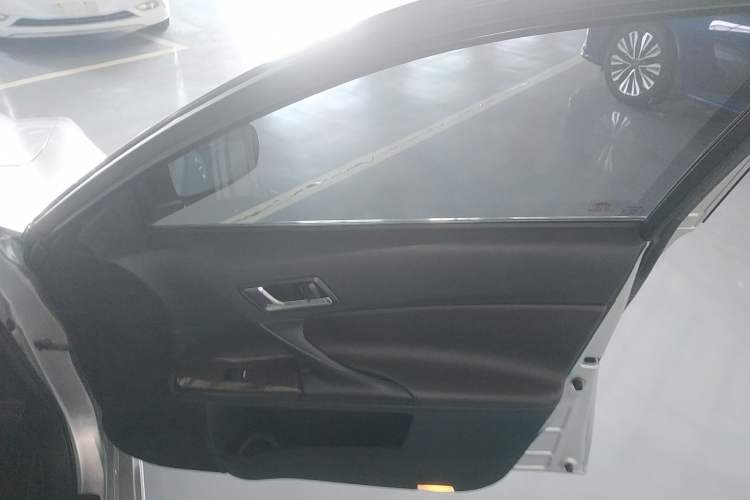 Used Toyota Reiz 2013 2.5V Shangrui Edition Right Front Door Interior