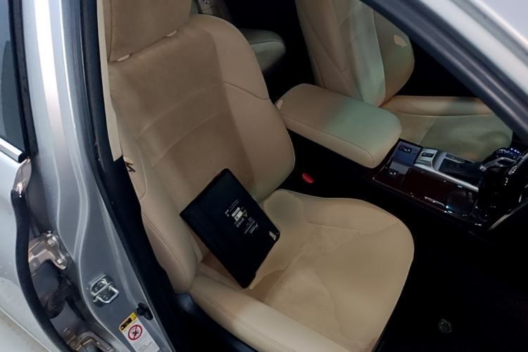 Used Toyota Reiz 2013 2.5V Shangrui Edition Right Front Seat