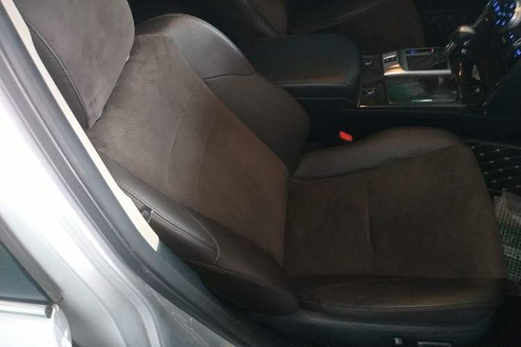 Used Toyota Reiz 2013 2.5V Shangrui Edition Right Front Seat
