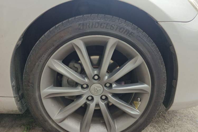 Used Toyota Reiz 2013 2.5V Elite Edition Right Front Wheel Hub