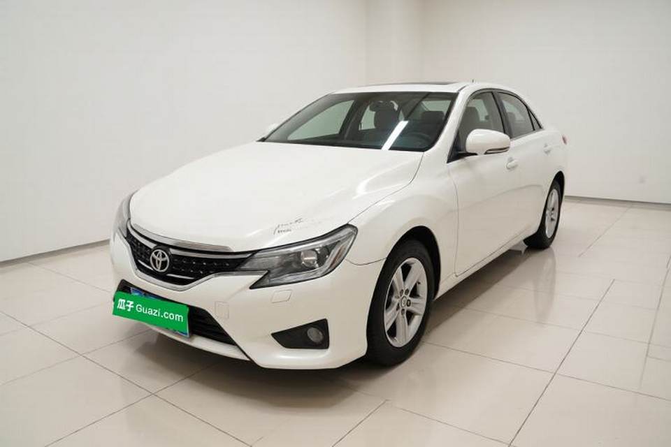 Toyota Reiz 2013