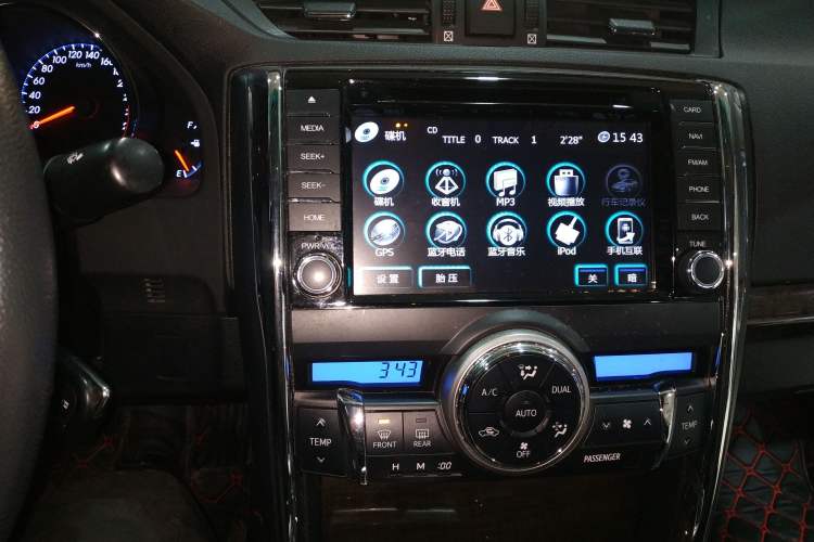 Used Toyota Reiz 2013 2.5V Elite Edition Audio And AC Panel