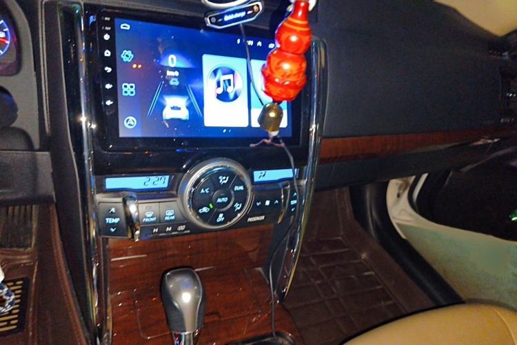 Used Toyota Reiz 2013 2.5V Elite Edition Audio And AC Panel