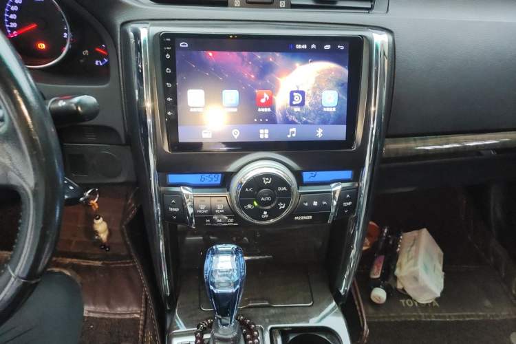 Used Toyota Reiz 2013 2.5V Elite Edition Audio And AC Panel