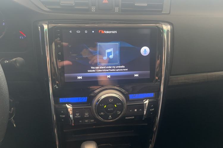 Used Toyota Reiz 2013 2.5V Elite Edition Audio And AC Panel