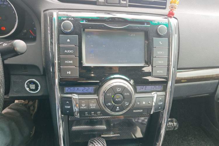 Used Toyota Reiz 2013 2.5V Shangrui Edition Audio And AC Panel