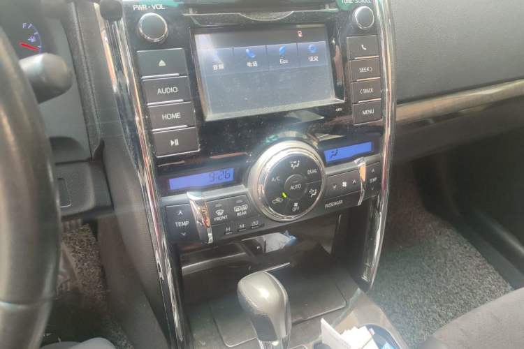Used Toyota Reiz 2013 2.5V Shangrui Edition Audio And AC Panel