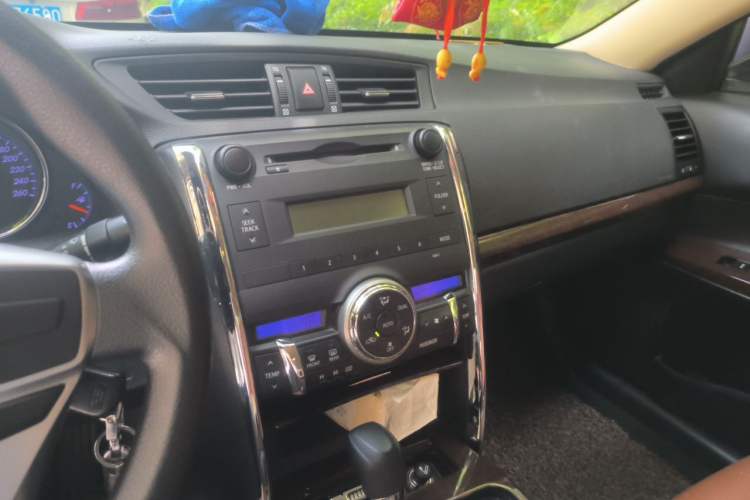 Used Toyota Reiz 2013 2.5S Elite Edition Audio And AC Panel