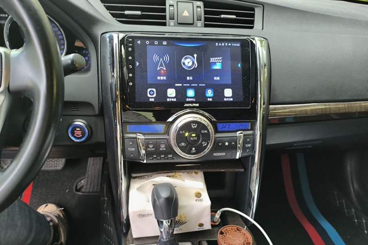 Used Toyota Reiz 2013 2.5S Elite Edition Audio And AC Panel