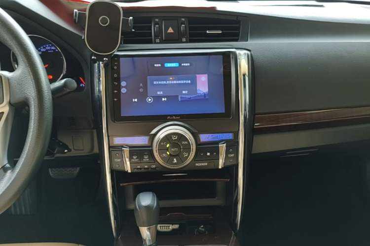 Used Toyota Reiz 2013 2.5S Elite Edition Audio And AC Panel