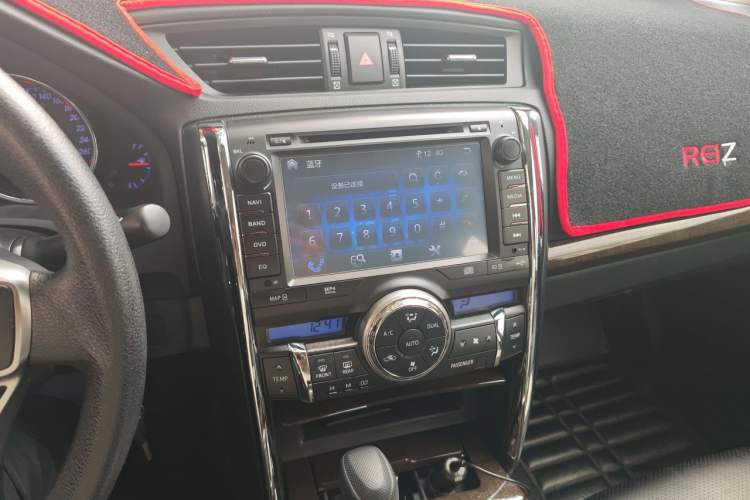 Used Toyota Reiz 2013 2.5S Elite Edition Audio And AC Panel