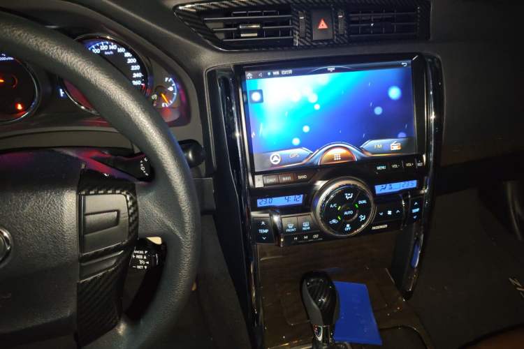 Used Toyota Reiz 2013 2.5S Elite Edition Audio And AC Panel