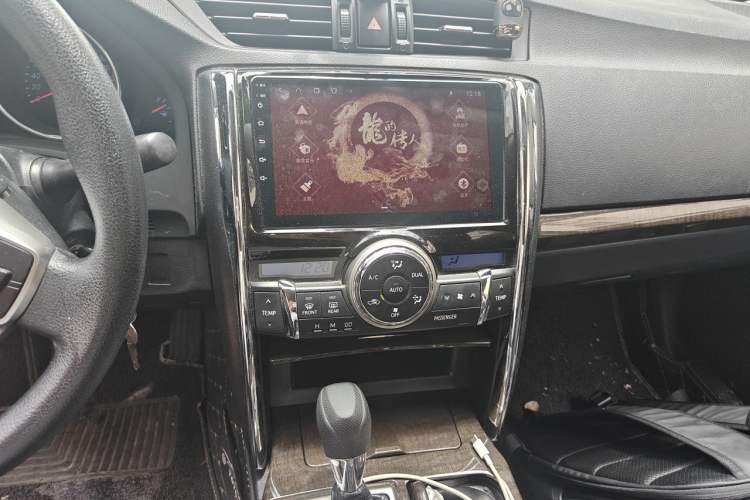 Used Toyota Reiz 2013 2.5S Elite Edition Audio And AC Panel
