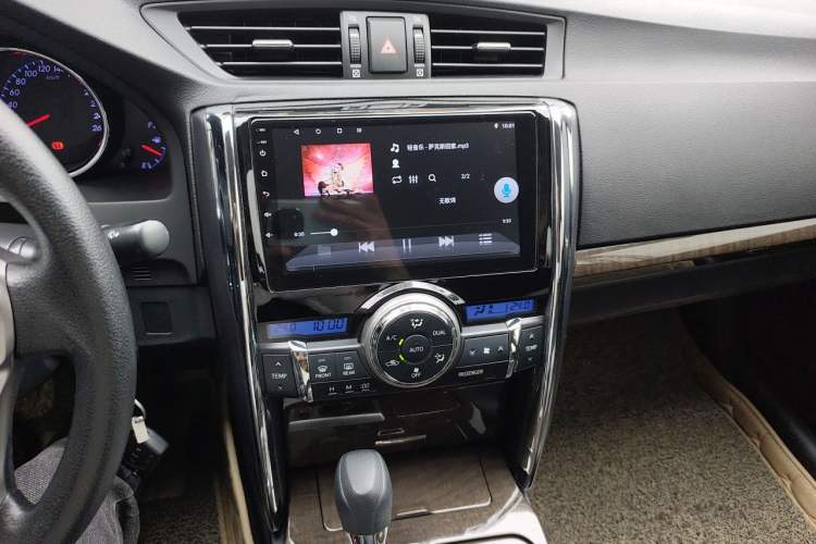 Used Toyota Reiz 2013 2.5S Elite Edition Audio And AC Panel
