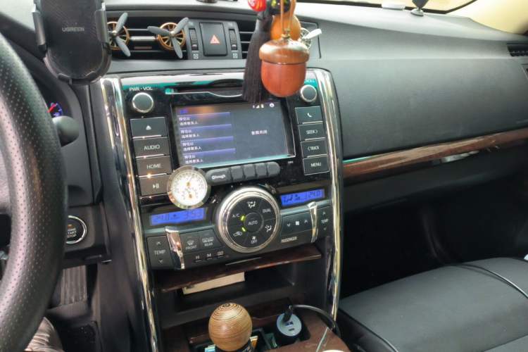Used Toyota Reiz 2013 2.5V Shangrui Edition Audio And AC Panel