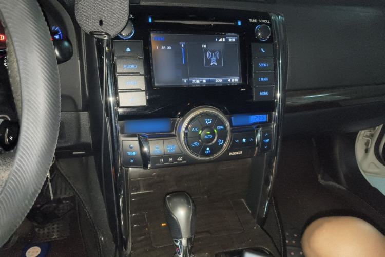 Used Toyota Reiz 2013 2.5V Shangrui Edition Audio And AC Panel