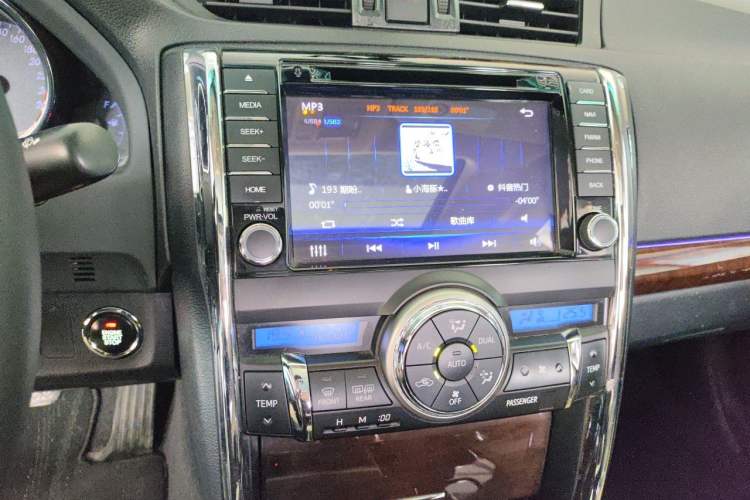 Used Toyota Reiz 2013 2.5V Shangrui Edition Audio And AC Panel