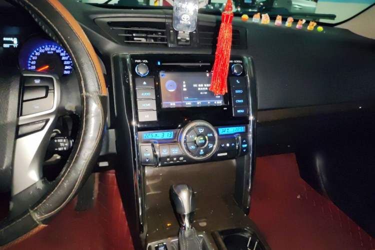 Used Toyota Reiz 2013 2.5V Shangrui Edition Audio And AC Panel