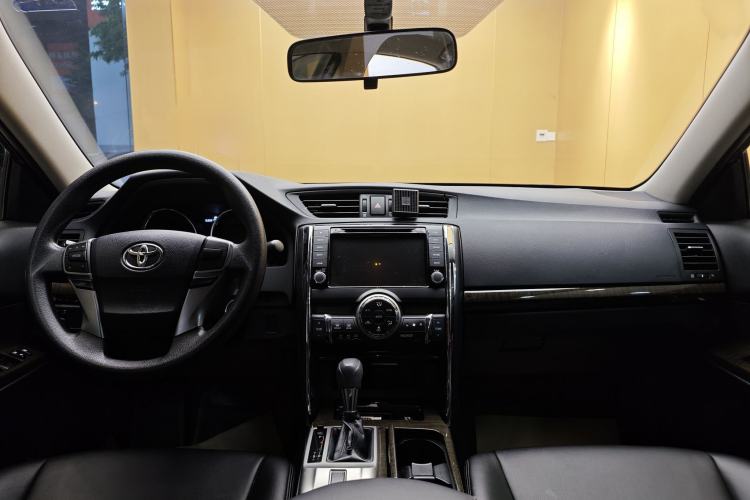 Used Toyota Reiz 2013 2.5S Elite Edition Audio And AC Panel