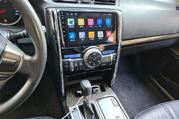 Used Toyota Reiz 2013 2.5S Elite Edition Audio And AC Panel