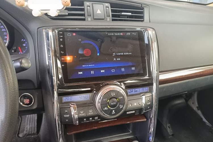 Used Toyota Reiz 2013 2.5S Elite Edition Audio And AC Panel