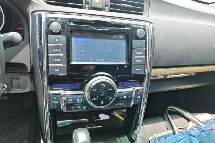 Used Toyota Reiz 2013 2.5V Shangrui Edition Audio And AC Panel