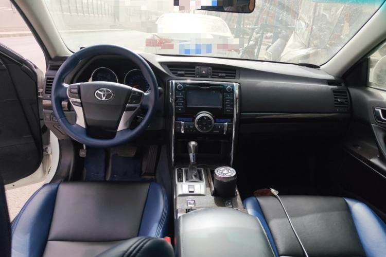 Used Toyota Reiz 2013 2.5V Shangrui Edition Center Console
