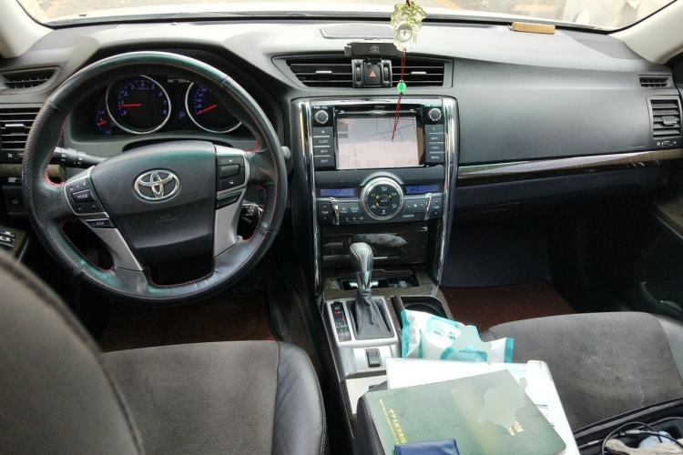 Used Toyota Reiz 2013 2.5V Shangrui Navigation Edition Center Console
