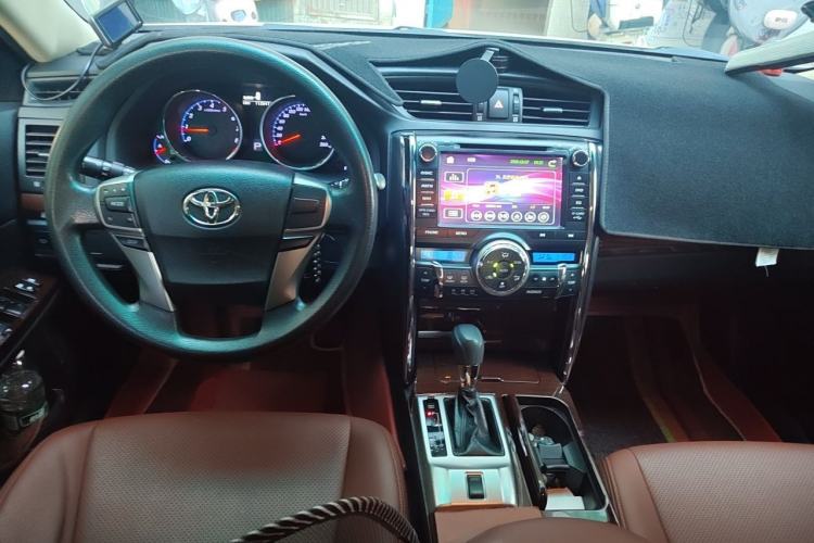 Used Toyota Reiz 2013 2.5S Elite Edition Center Console