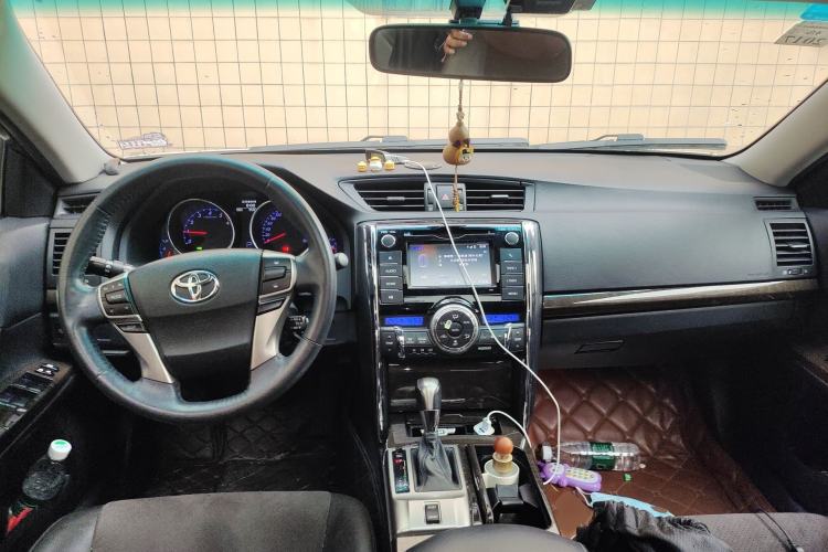 Used Toyota Reiz 2013 2.5V Shangrui Edition Center Console