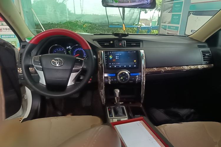 Used Toyota Reiz 2013 2.5V Shangrui Edition Center Console
