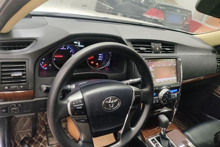 Used Toyota Reiz 2013 2.5S Elite Edition Center Console