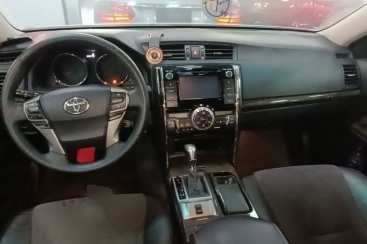 Used Toyota Reiz 2013 2.5V Shangrui Edition Center Console